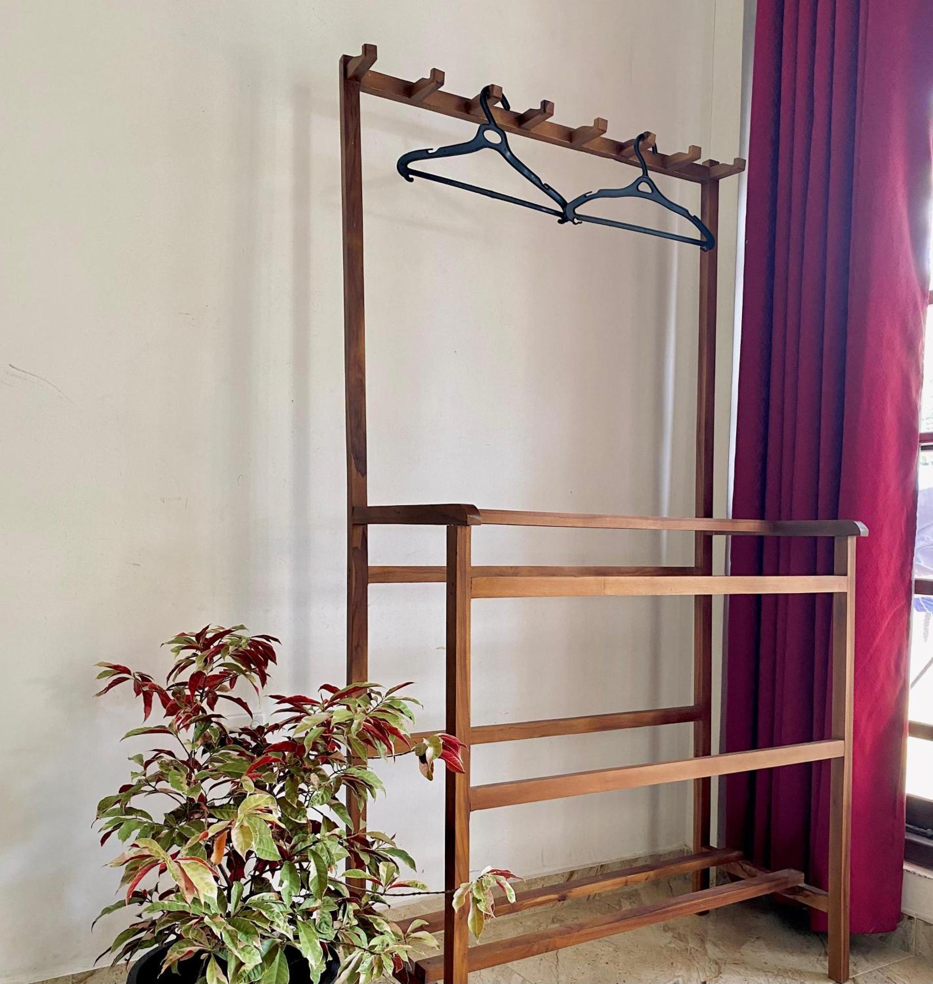 Sasmika Villa Surf And Yoga Hostel Weligama Kültér fotó