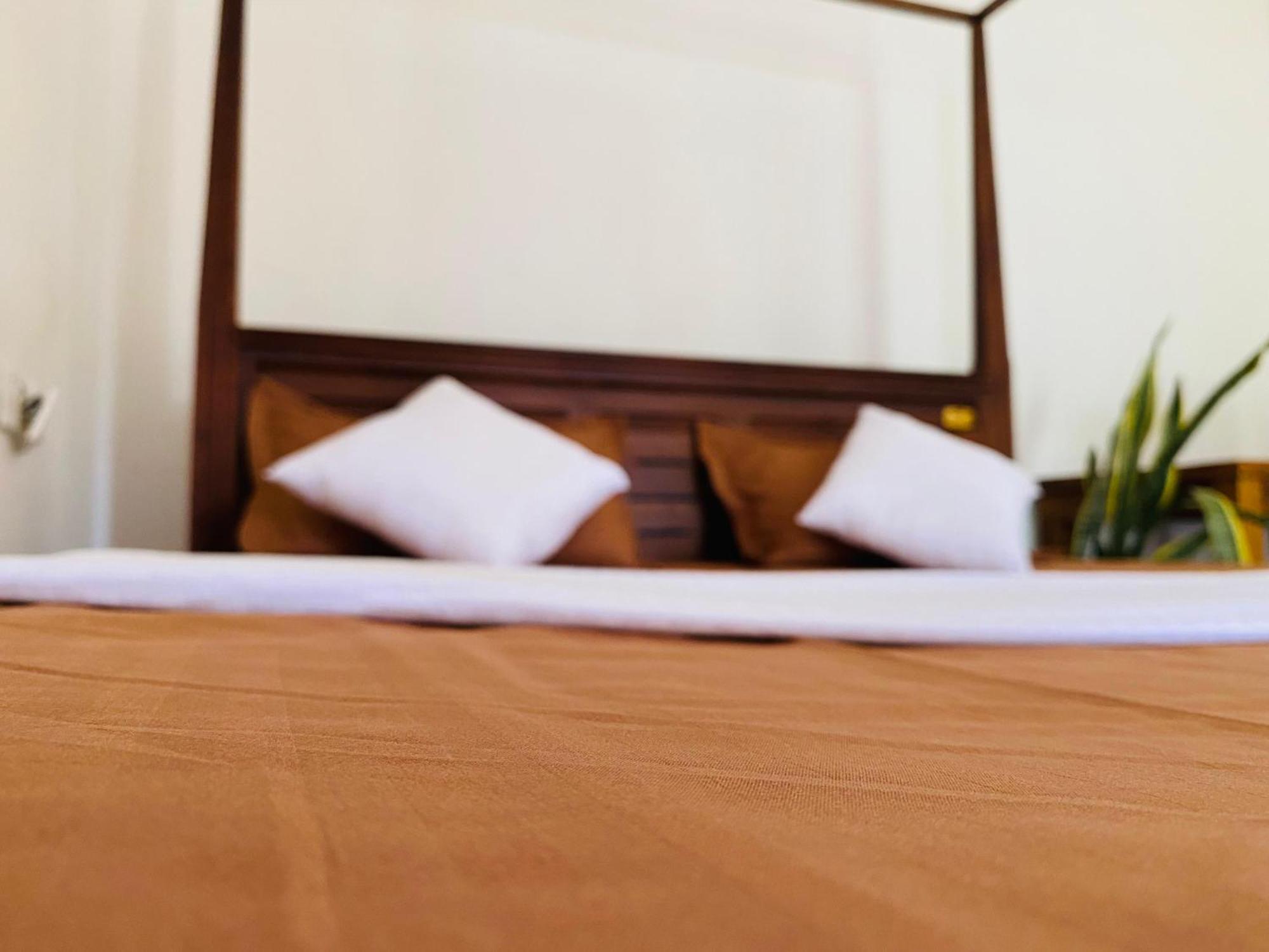 Sasmika Villa Surf And Yoga Hostel Weligama Kültér fotó